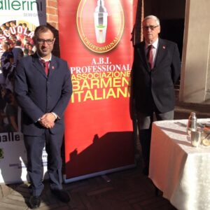 12295347_877085389078324_4773729340735652364_n